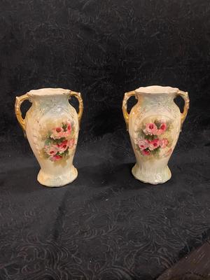 ANTIQUE VASES FROM ENGLAND
