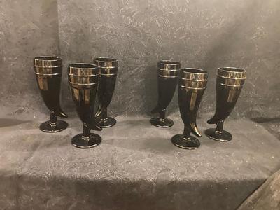 TIARA GLASS BLACK POWDER HORN GLASSES
