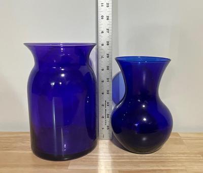 Libby Cobalt blue Art Glass Vase w/ Larger Cobalt Blue Art Glass Vase