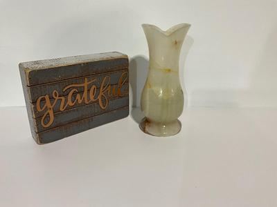 Vintage Genuine Onyz Tulip top Vase 7”