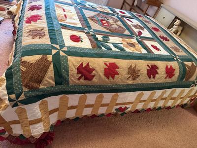 Adorable 90x100 light weight comforter
