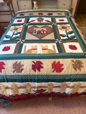 Adorable 90x100 light weight comforter