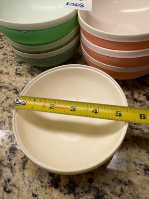 Set of 7 Bolero therm-o-ware insulated footed bowls