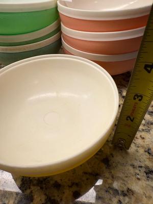 Set of 7 Bolero therm-o-ware insulated footed bowls