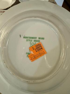 Set of 5 shallow Montgomery Ward bowls