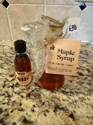 Maple syrup with stopper