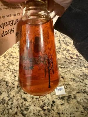 Maple syrup with stopper