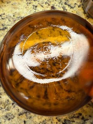5- anchor hocking Amber glass 12 oz casserole dishes-one lid