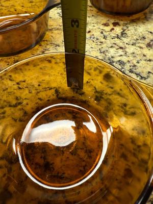 5- anchor hocking Amber glass 12 oz casserole dishes-one lid