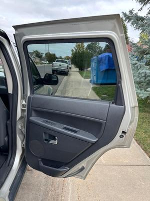 2009 JEEP GRAND CHEROKEE 4x4. “”MUST SEE”