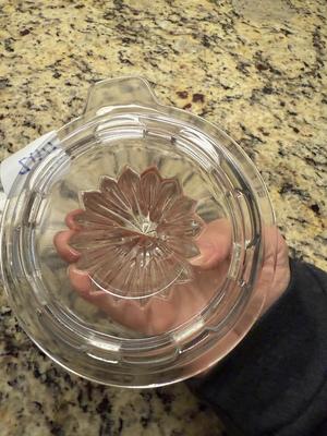 Clear glass juicer