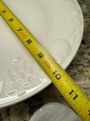 6 Gibson dinner plates,6 glasses