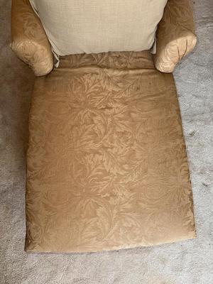 CHAISE LOUNGE BY GOLDEN CHAIR INC