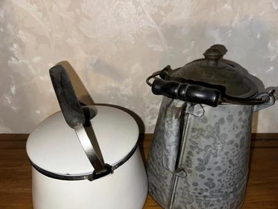 GRANITE WARE COFFEE POT AND ENAMEL KETTLE