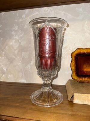 TIARA AMBER GLASS PLATE OF THE LAST SUPPER AND GLASS CANDLE HOLDER