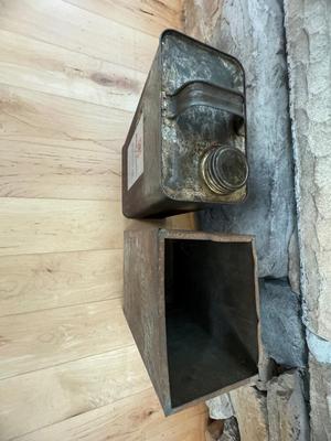 Vintage Baltimore Md. Spice Can and Black & Decker Oil Can