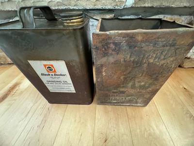 Vintage Baltimore Md. Spice Can and Black & Decker Oil Can
