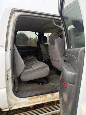 2005 GMC Sierra Z71 crew can-4 doors