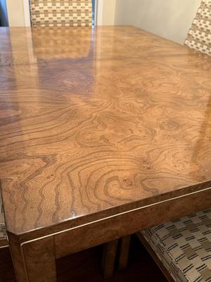 Stunning mid century dining table with two leaves