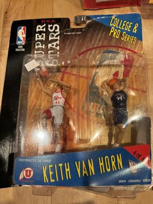 NBA Action Figures SHAQ ‘Magic’ plus others (Sealed)