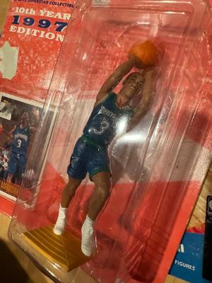 NBA Action Figures SHAQ ‘Magic’ plus others (Sealed)