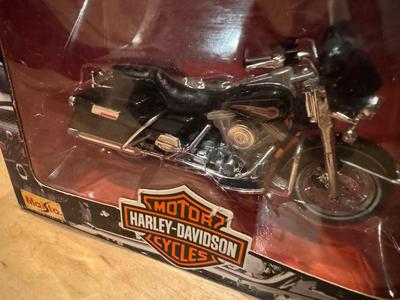 1997 Maisto Harley-Davidson Motorcycles 1:18 Mini Models