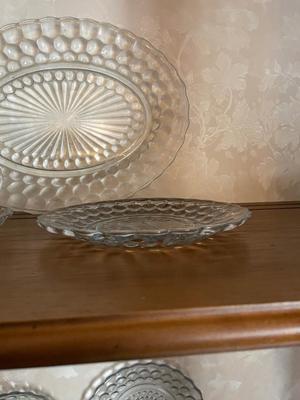 EIGHT PLACE SETTING ANCHOR HOCKING LIGHT BLUE BUBBLE GLASS DINNERWARE