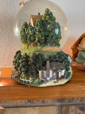 MUSICAL SNOW GLOBE. FIGURINE AND GLASS PAPERWEIGHT