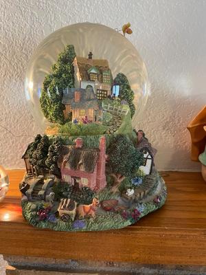 MUSICAL SNOW GLOBE. FIGURINE AND GLASS PAPERWEIGHT