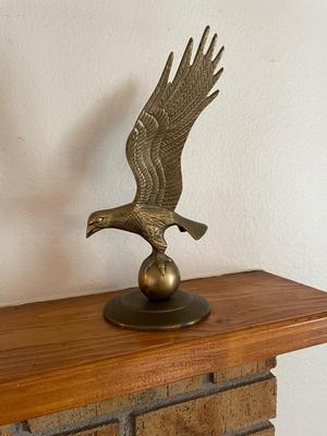 SOLID BRASS EAGLE & A SHEET MUSIC HOLDER