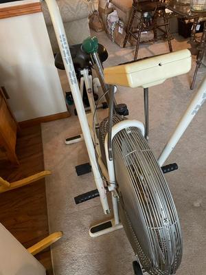 SCHWINN AIRDYNE STATIONARY EXERCISE BIKE