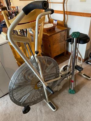 SCHWINN AIRDYNE STATIONARY EXERCISE BIKE