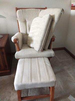 Glider & Ottoman with extra set cushions