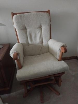 Glider & Ottoman with extra set cushions
