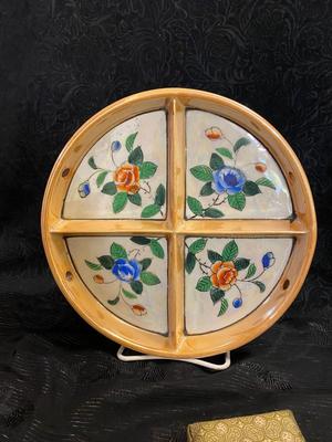 GREAT WALL OF CHINA SOUVENIR COIN, CARVED WOODEN BOX, HAND PAINTED DISH AND VASE
