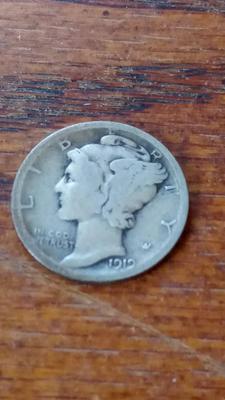 LOT 52 EARLY 1919 SILVER MERCURY DIME