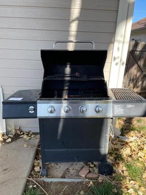 DYNA-GLO PROPANE GRILL