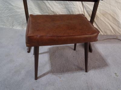 Small electric organ w/bench,