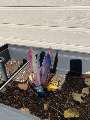 URBAN BLOOMER RESIN ELEVATED GARDEN BED