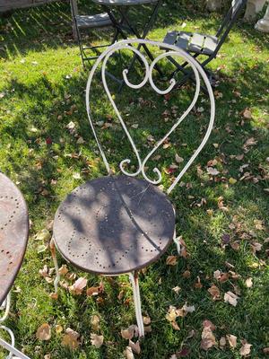 METAL CAFE TABLE AND CHAIR