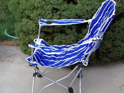 Camp/patio folding 2 way chair