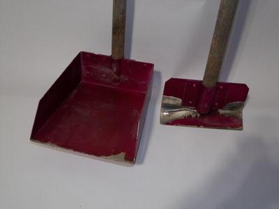 Dog poop scoop & rake set.