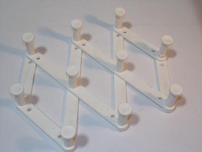 lot of 2 coat/hat hangers