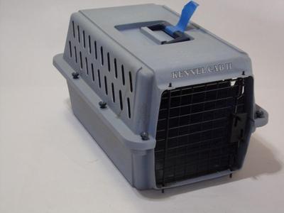 Pet carrier/kennel