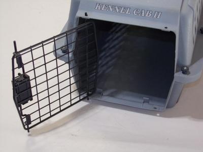 Pet carrier/kennel