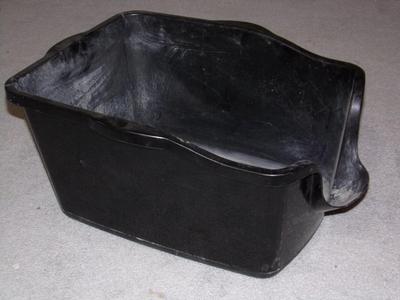 (1of2) High side litter box,