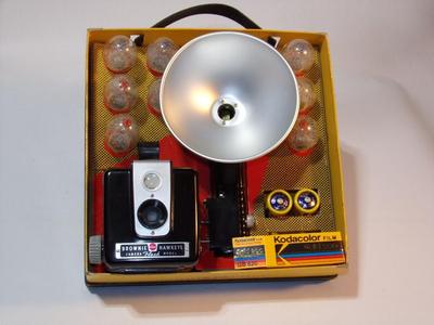 Vintage Kodak Brownie Hawkeye Flash Outfit