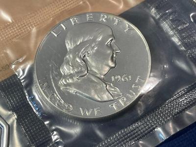 1961 U.S. SILVER PROOF SET IN ORIGINAL CELLO PACKAGING AS PICTURED. FREE SHIPPING.