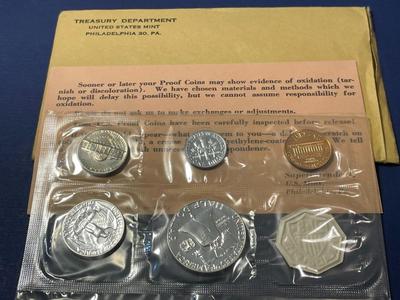 1961 U.S. SILVER PROOF SET IN ORIGINAL CELLO PACKAGING AS PICTURED. FREE SHIPPING.