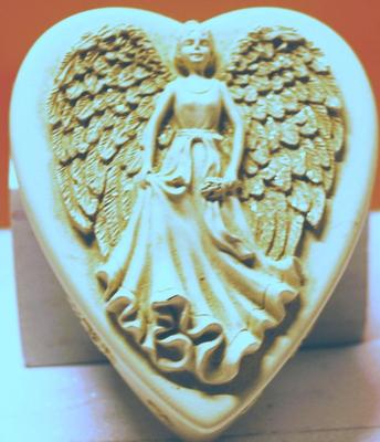 All White Angel Heart Shaped Jewelry Trinket Box 3½" x 3 x 1½"